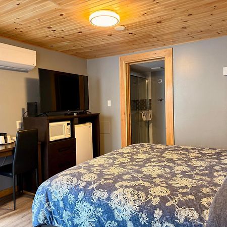 Mackenzie Motel & Cottages Shelburne Dış mekan fotoğraf