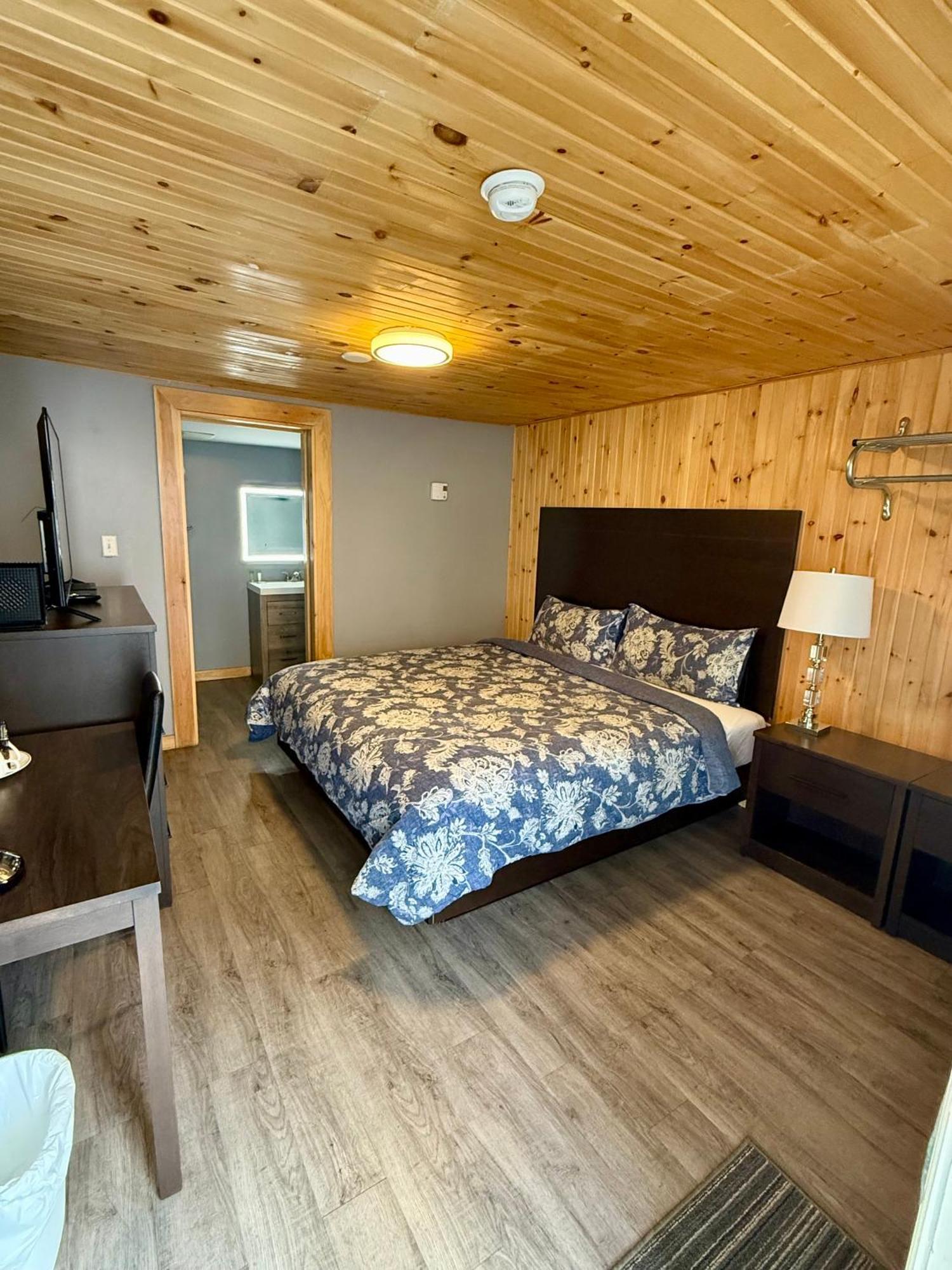 Mackenzie Motel & Cottages Shelburne Dış mekan fotoğraf