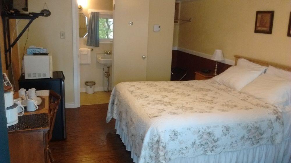 Mackenzie Motel & Cottages Shelburne Dış mekan fotoğraf