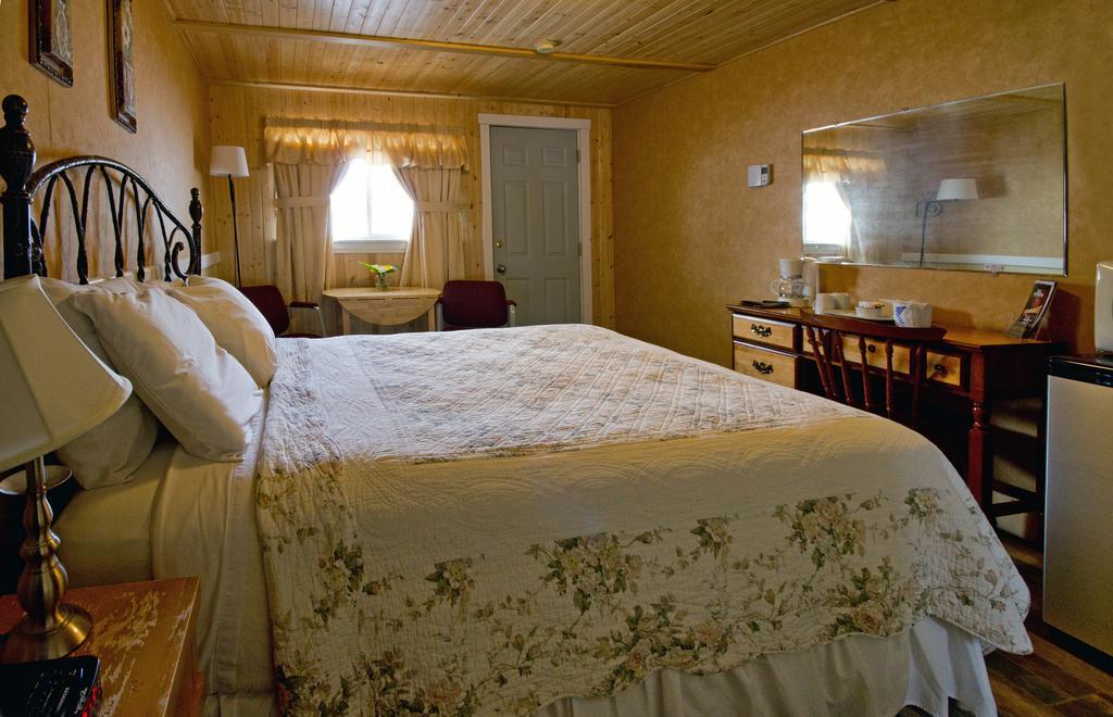 Mackenzie Motel & Cottages Shelburne Dış mekan fotoğraf