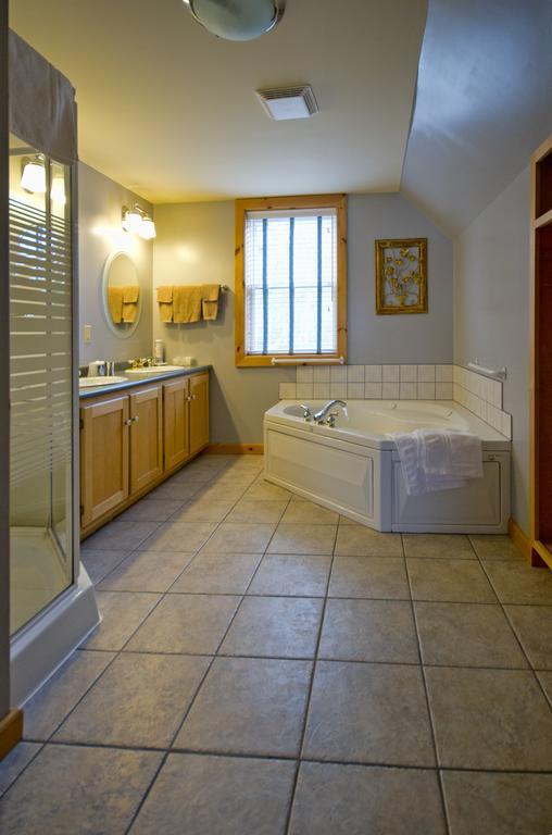 Mackenzie Motel & Cottages Shelburne Dış mekan fotoğraf
