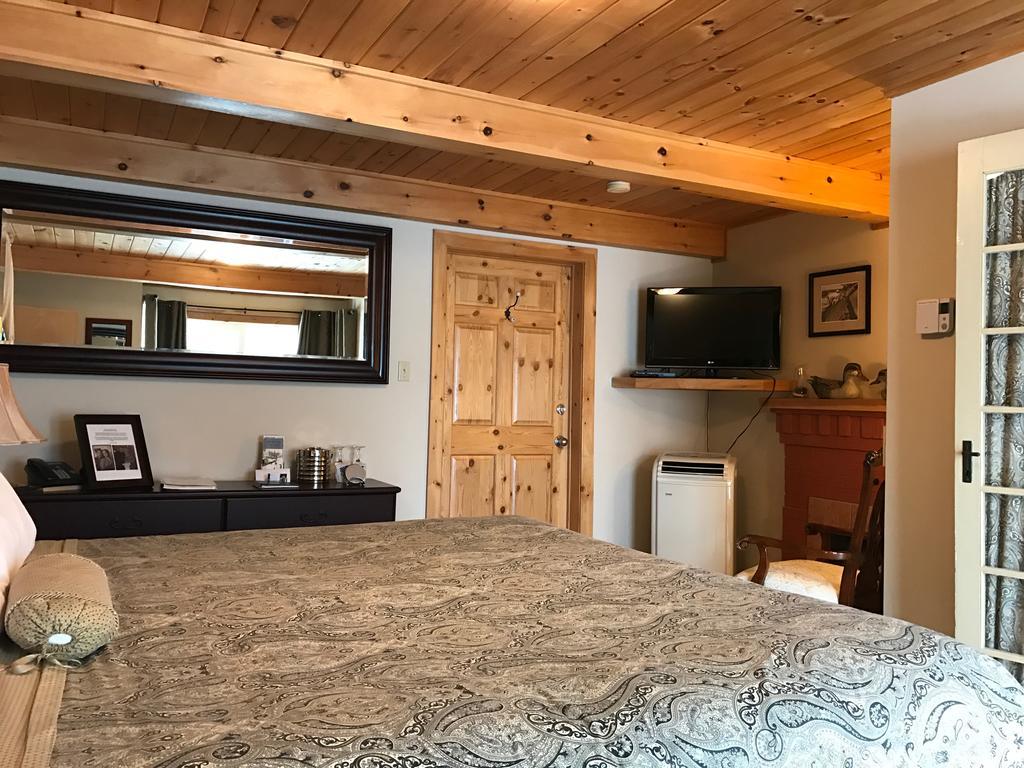 Mackenzie Motel & Cottages Shelburne Dış mekan fotoğraf