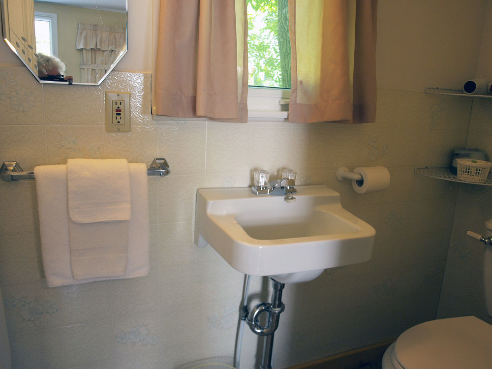 Mackenzie Motel & Cottages Shelburne Dış mekan fotoğraf